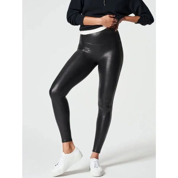 SPANX Pants - SPANX Faux Leather High-Waist Leggings in Black size small